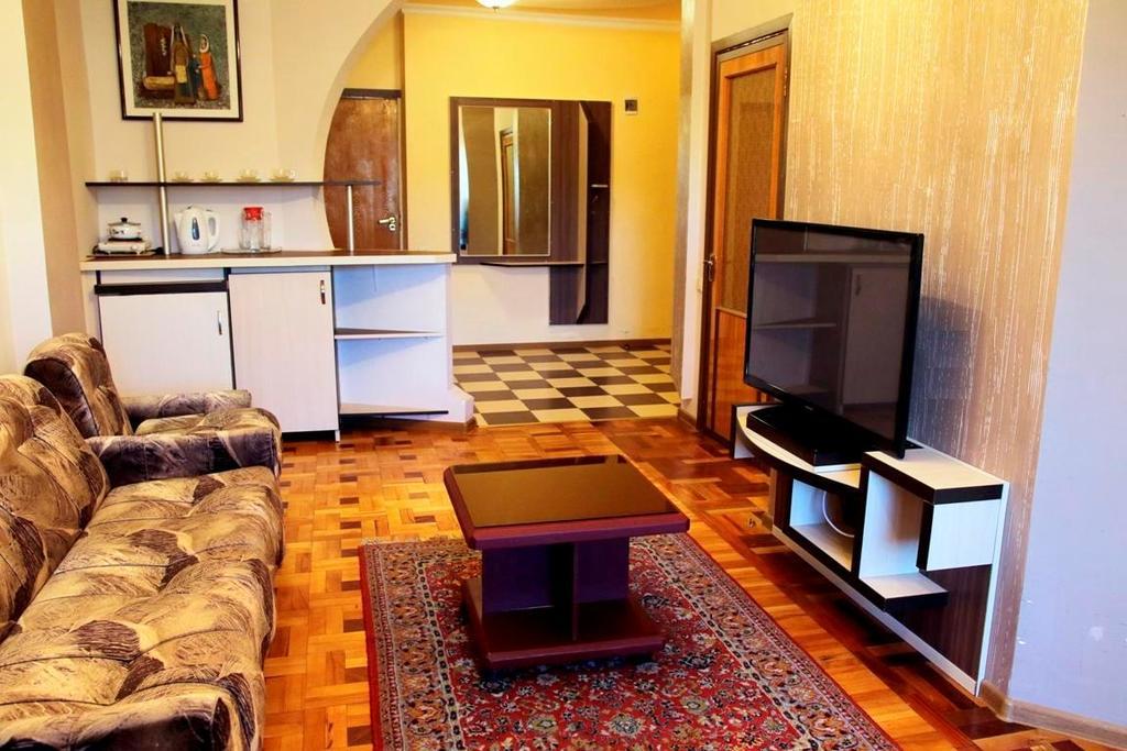 ホテル Дом Писателей Цахкадзора 部屋 写真
